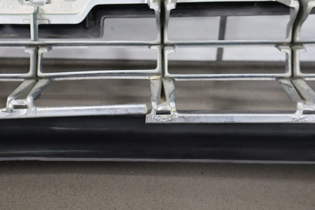 99-02 Chevrolet Silverado Grille OEM