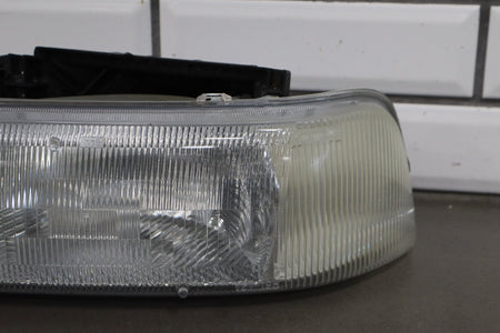 99-02 Chevrolet Silverado Headlight Set With Turn Signals