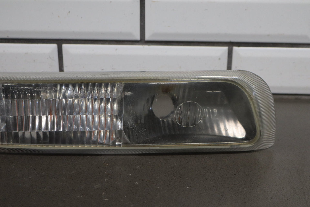 99-02 Chevrolet Silverado Headlight Set With Turn Signals