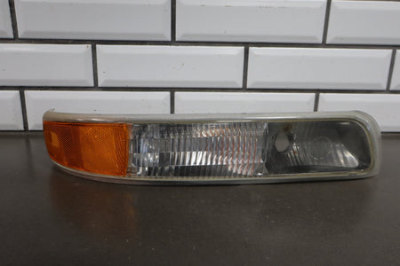 99-02 Chevrolet Silverado Headlight Set With Turn Signals