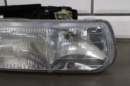 99-02 Chevrolet Silverado Headlight Set With Turn Signals