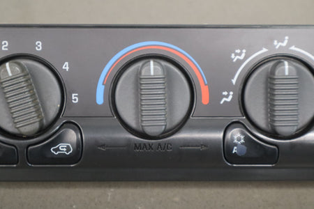 99-02 Chevrolet Silverado Manual Climate Control With AC