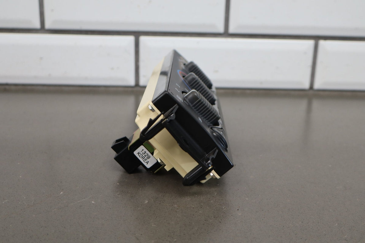 99-02 Chevrolet Silverado Manual Climate Control With AC
