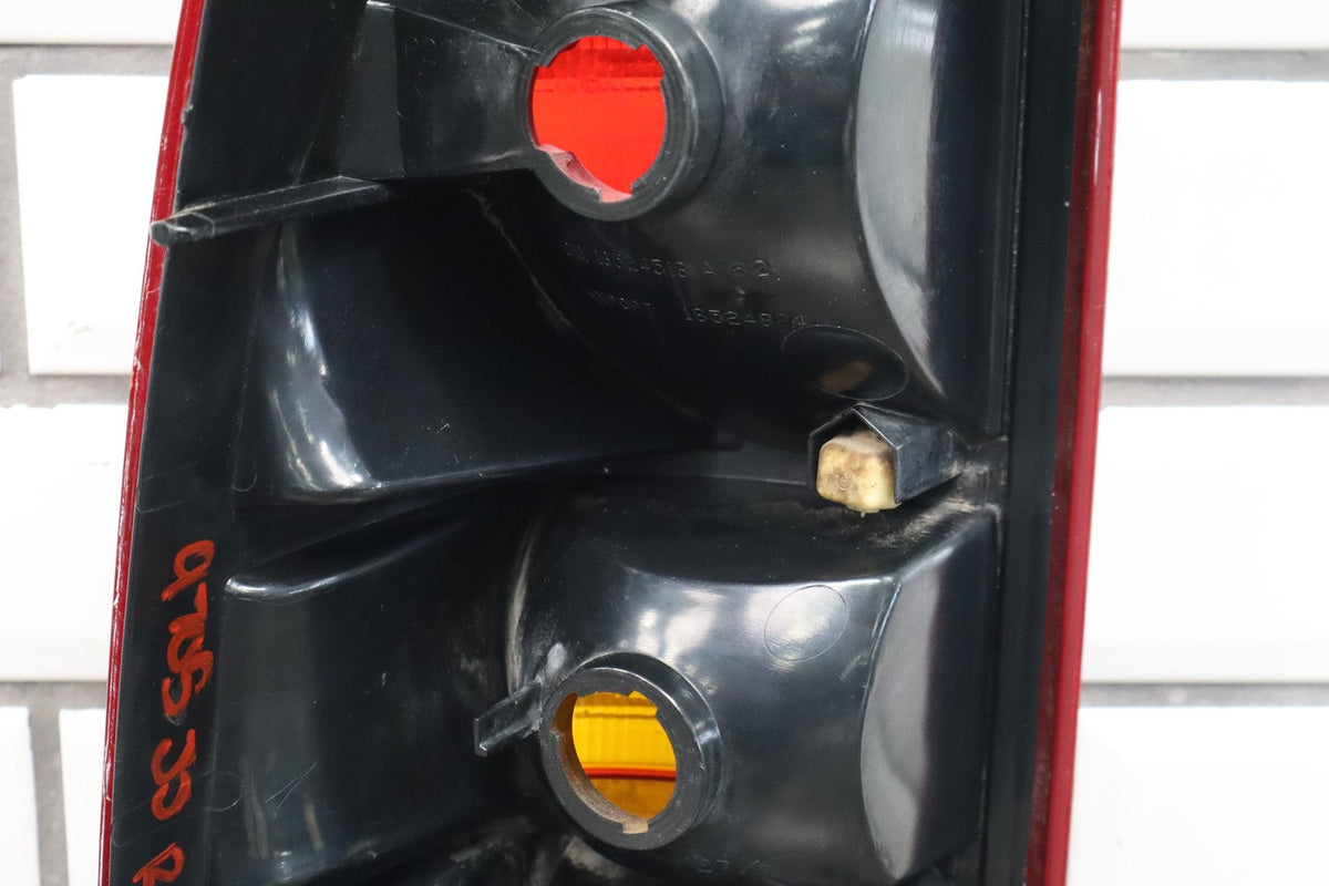 99-02 Chevrolet Silverado Right Tail Light OEM