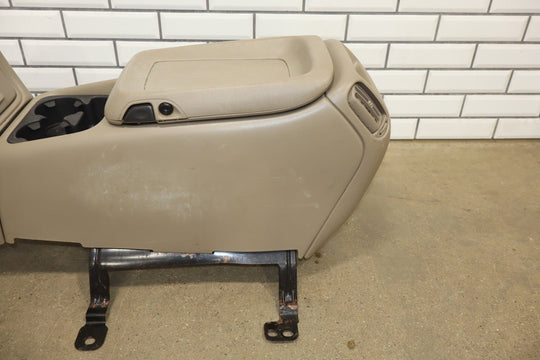 99 - 02 Chevrolet Silverado Sierra GMT800 Centre Console Neutral 522