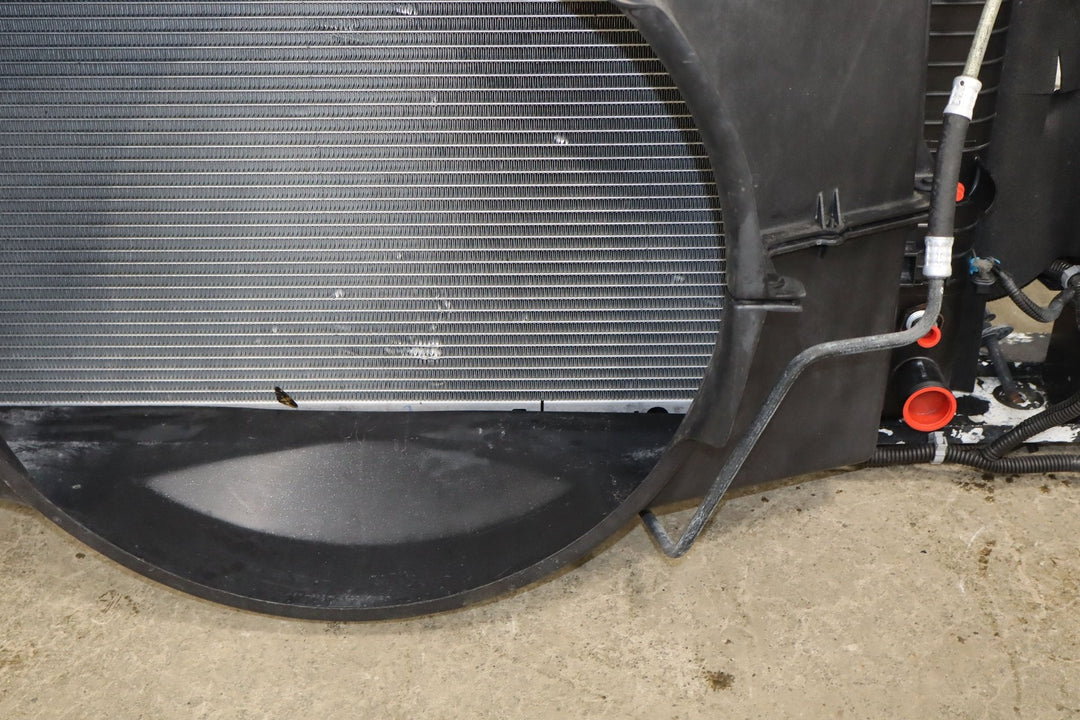 99 - 02 Chevy GMC GMT800 Escalade Radiator Core Support Loaded with Cooling