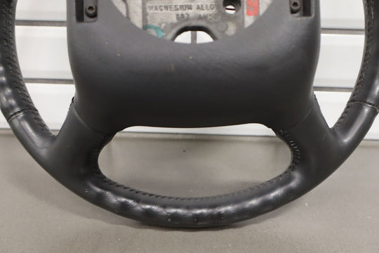 99 - 02 Chevy GMC GMT800 Leather Steering Wheel Assembly OEM