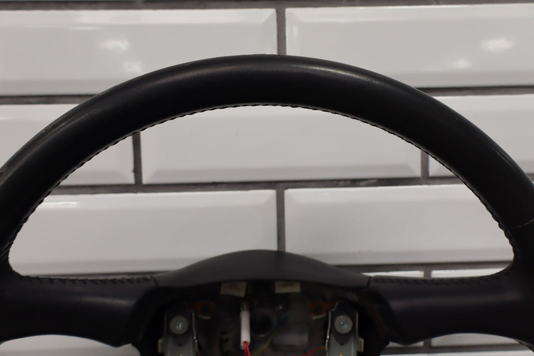 99 - 02 Chevy GMC GMT800 Leather Steering Wheel Assembly OEM