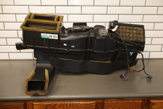 99 - 02 Chevy GMC GMT800 OEM Heater Housing with Evaporator / Heater Core / Doors