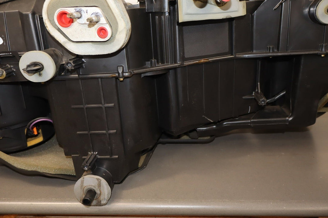 99 - 02 Chevy GMC GMT800 OEM Heater Housing with Evaporator / Heater Core / Doors