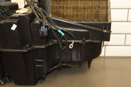 99-02 Chevy GMC GMT800 OEM Heater Housing with Evaporator/ Heater Core/ Doors