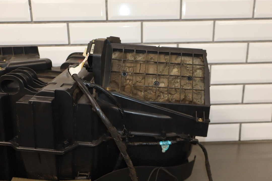 99 - 02 Chevy GMC GMT800 OEM Heater Housing with Evaporator / Heater Core / Doors