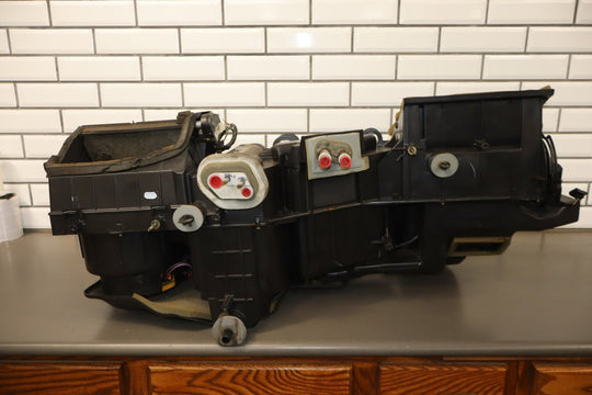 99 - 02 Chevy GMC GMT800 OEM Heater Housing with Evaporator / Heater Core / Doors