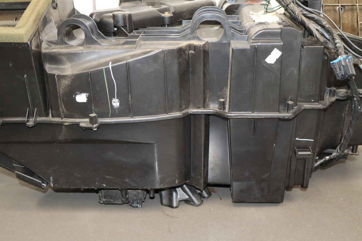 99-02 Chevy GMC GMT800 OEM Heater Housing with Evaporator/ Heater Core/ Doors