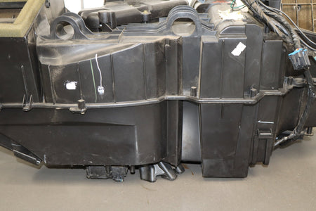 99-02 Chevy GMC GMT800 OEM Heater Housing with Evaporator/ Heater Core/ Doors
