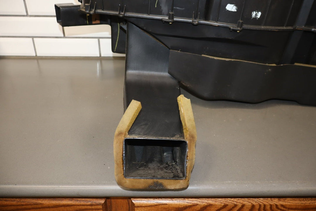 99 - 02 Chevy GMC GMT800 OEM Heater Housing with Evaporator / Heater Core / Doors