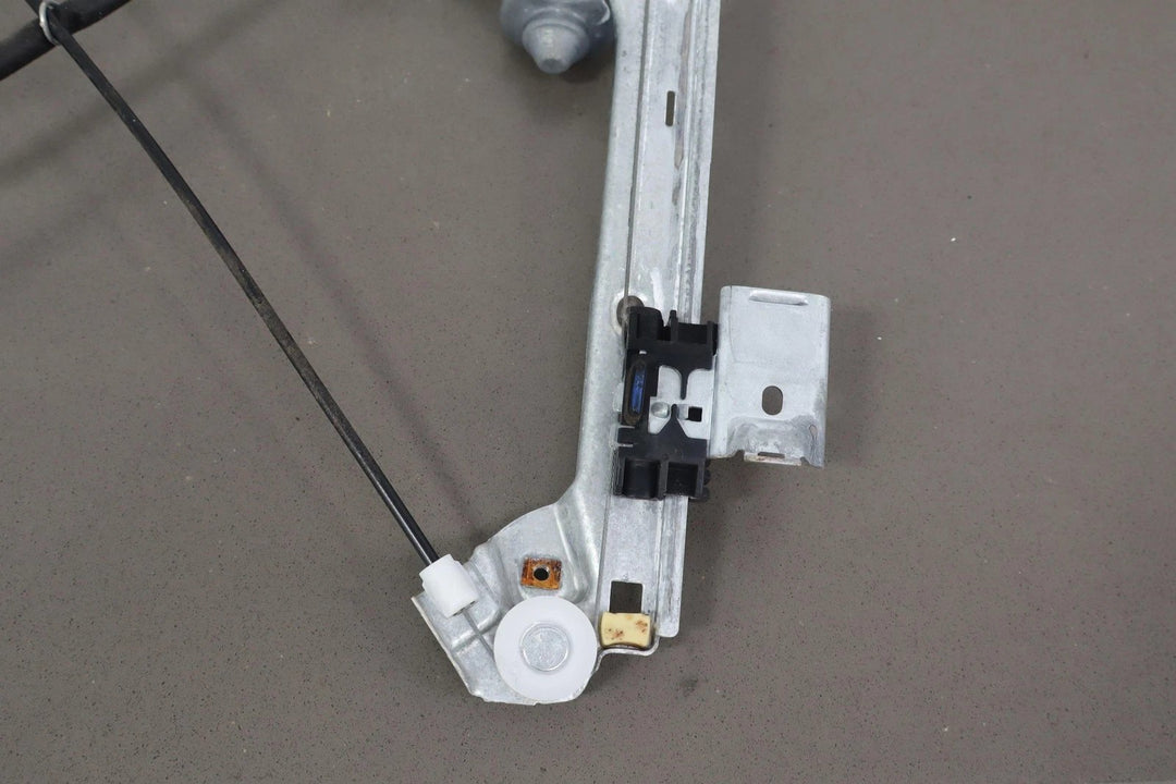 99 - 02 Chevy GMC GMT800 Passenger Right Front Power Window Regulator/Motor