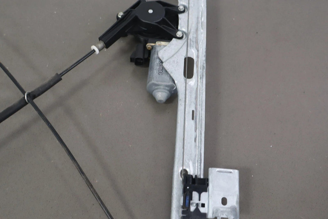 99 - 02 Chevy GMC GMT800 Passenger Right Front Power Window Regulator/Motor