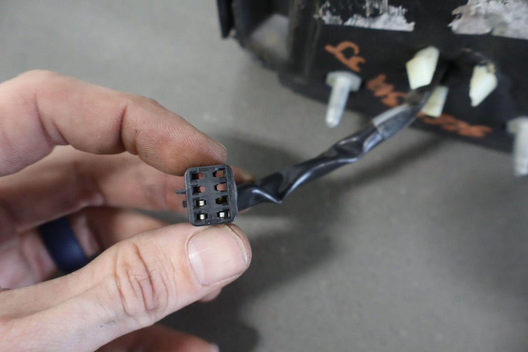 99 - 02 Chevy GMC Silverado Sierra 2500HD Left LH Driver Power Chrome Door Mirror