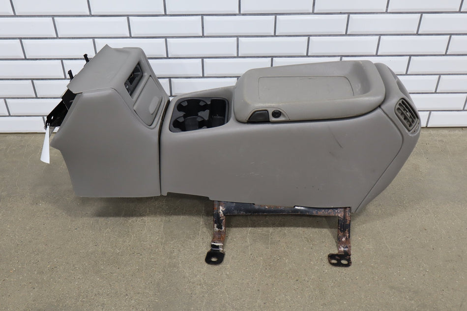 99-02 Chevy GMC Silverado Sierra Center Console Assembly Medium Gray 922