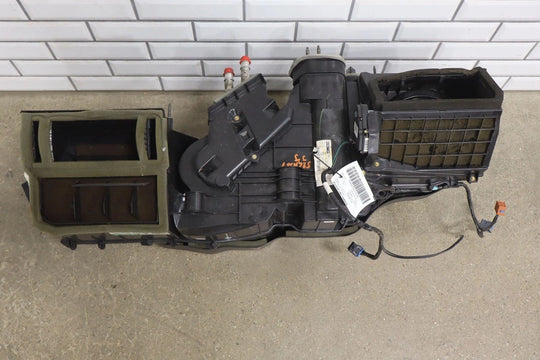 99 - 02 Chevy GMC Truck SUV GMT800 Heater Housing Good Actuators / Doors OEM