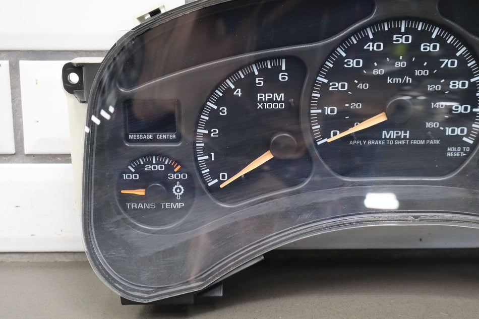 99-02 Chevy HD Truck 2500 3500 Gauge Cluster Speedometer w/ Trans Temp 15059383