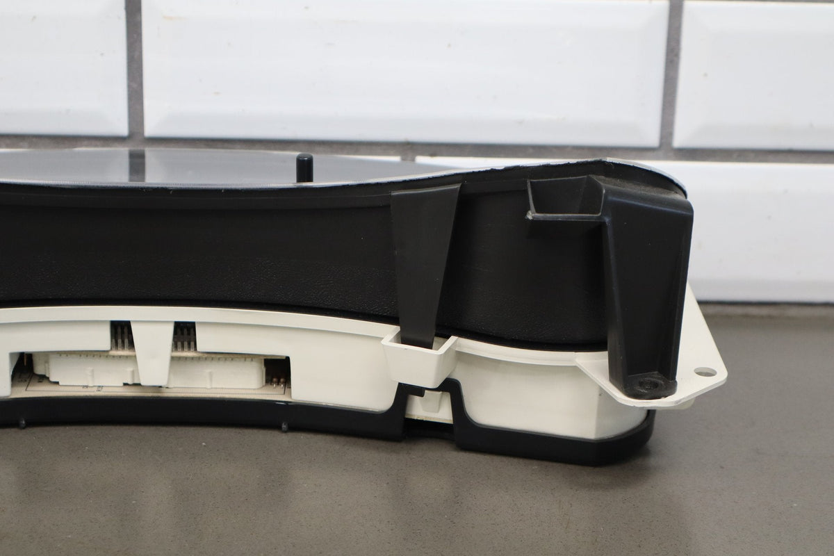 99-02 Chevy HD Truck 2500 3500 Gauge Cluster Speedometer w/ Trans Temp 15059383