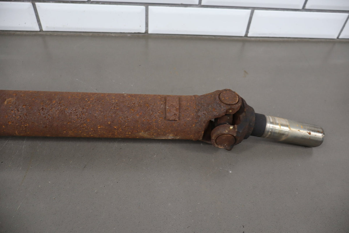 99-02 Chevy Silverado 4.3L 2WD Rear Drive Shaft 143.5 WB