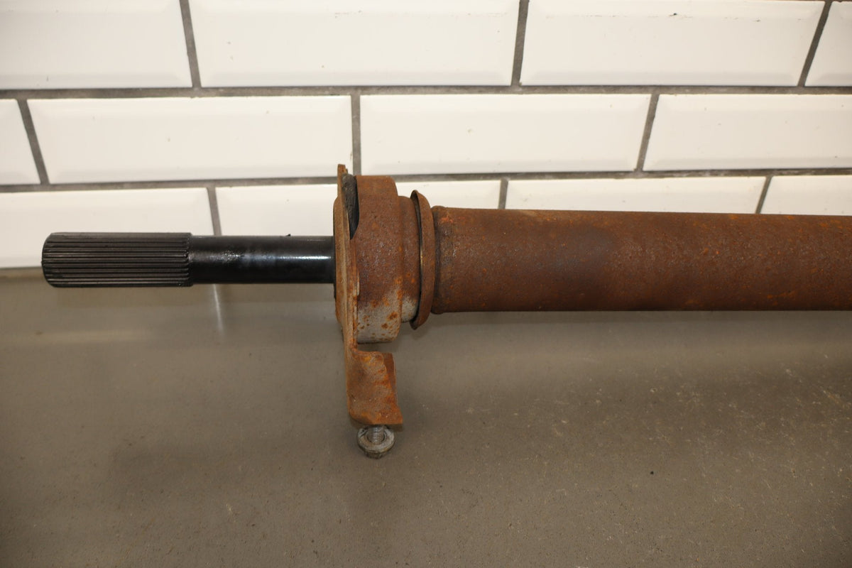 99-02 Chevy Silverado 4.3L 2WD Rear Drive Shaft 143.5 WB
