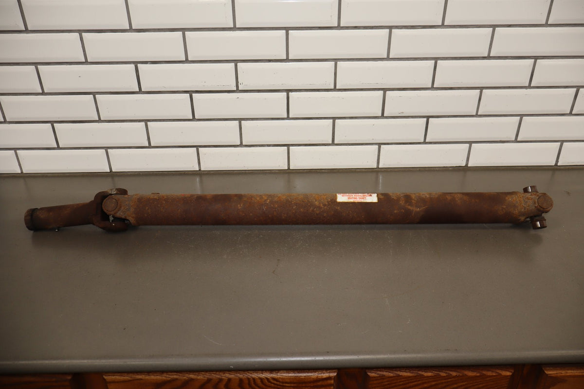 99-02 Chevy Silverado 4.3L 2WD Rear Drive Shaft 143.5 WB