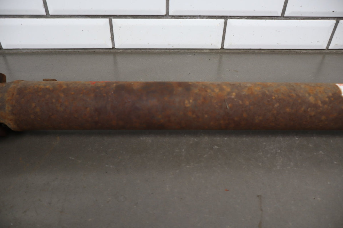 99-02 Chevy Silverado 4.3L 2WD Rear Drive Shaft 143.5 WB