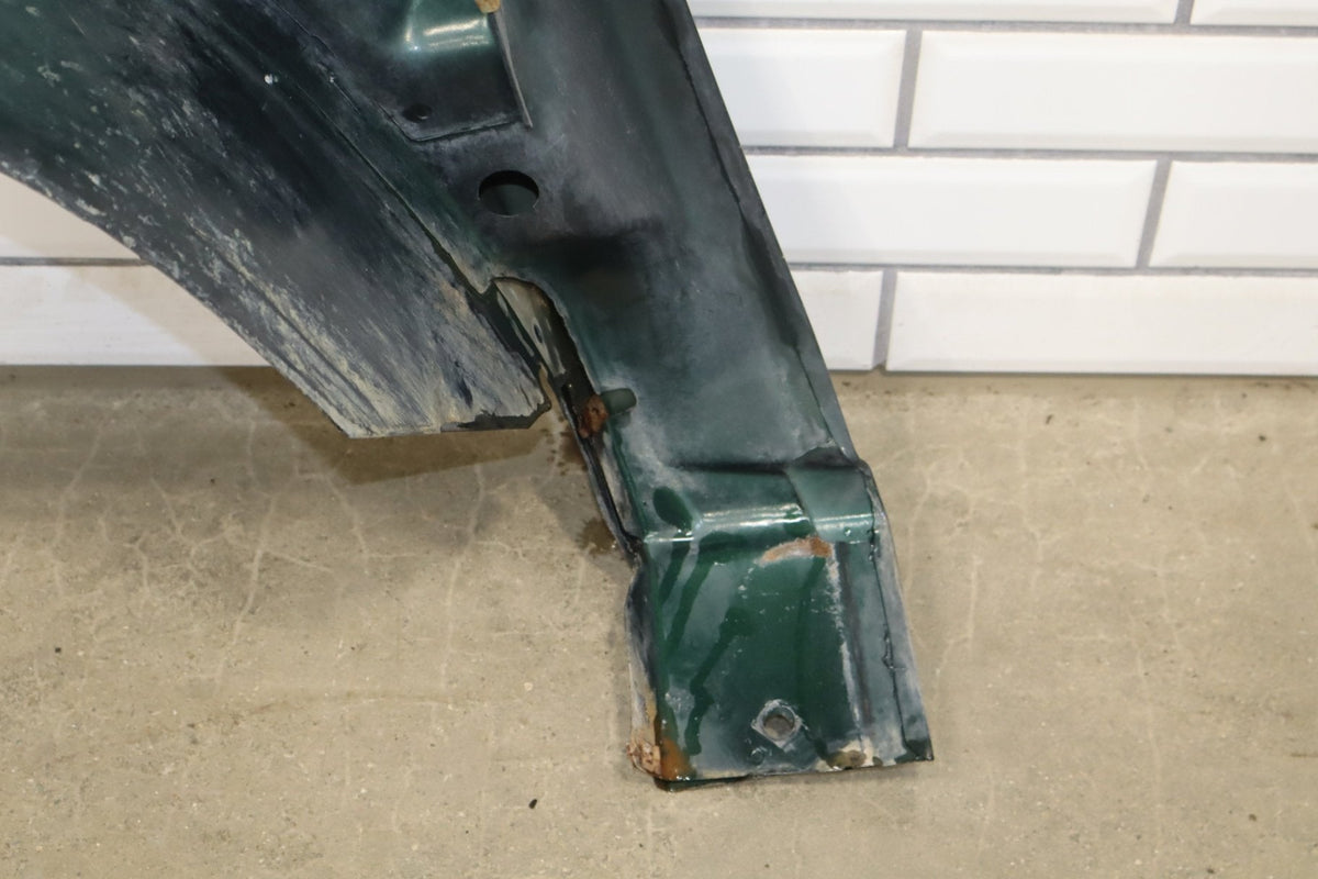 99-02 Chevy Silverado 99-06 Suburban Tahoe Right RH Fender Forest Green 47