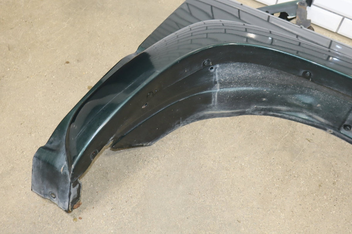 99-02 Chevy Silverado 99-06 Suburban Tahoe Right RH Fender Forest Green 47