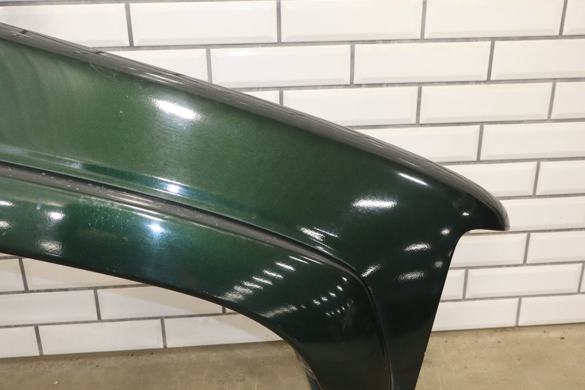 99-02 Chevy Silverado 99-06 Suburban Tahoe Right RH Fender Forest Green 47