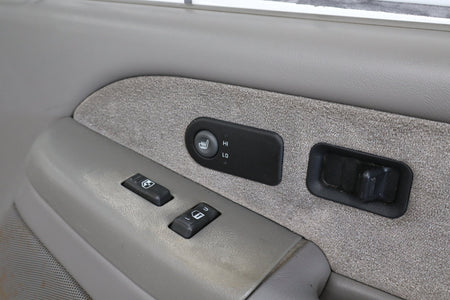 99-02 Chevy Silverado Right Front Door Panel Medium Gray 922