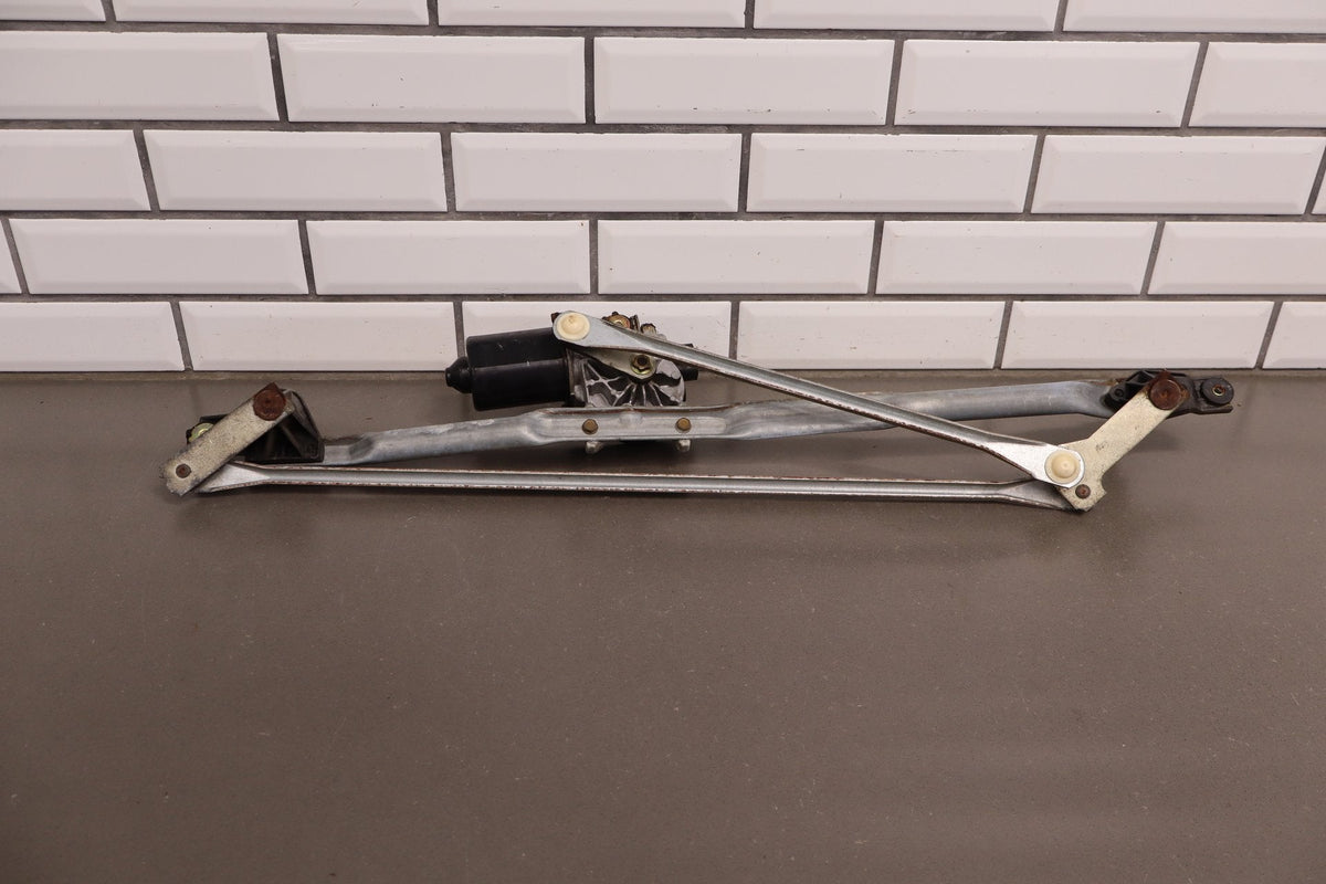 99-02 Chevy Silverado Sierra Front Wiper Motor 12494772