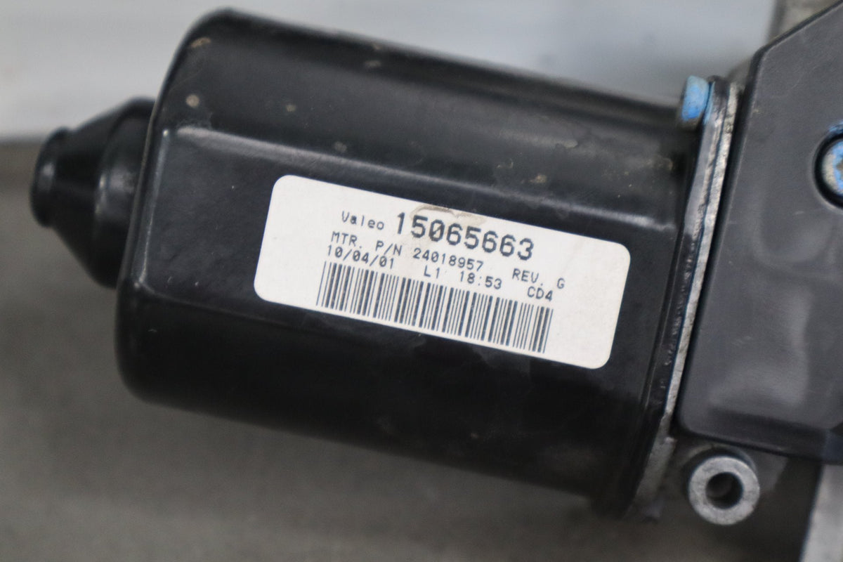 99-02 Chevy Silverado Sierra Front Wiper Motor 12494772