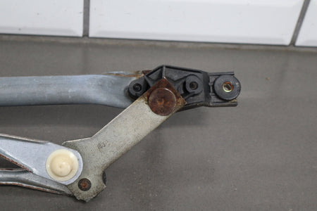 99-02 Chevy Silverado Sierra Front Wiper Motor 12494772