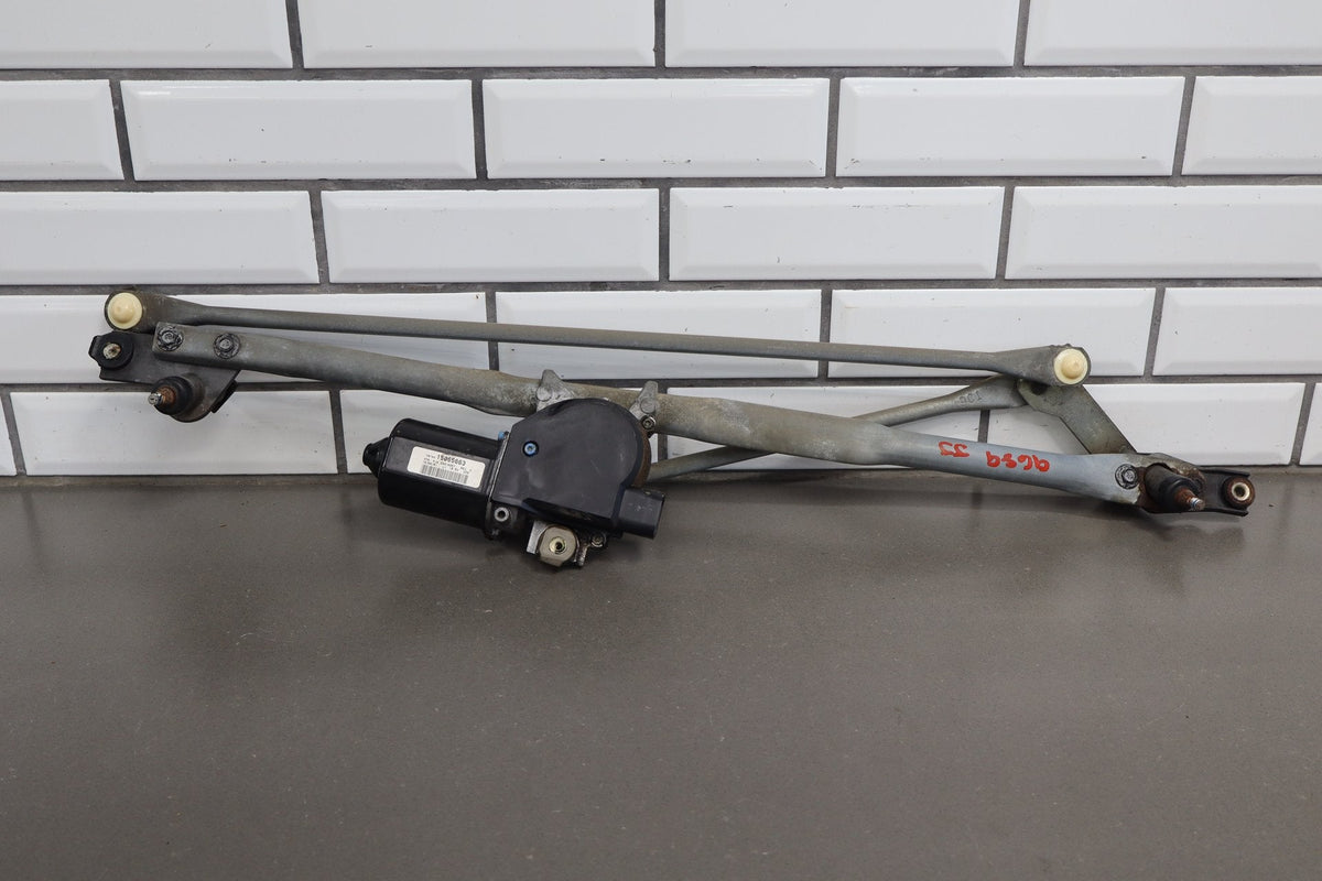 99-02 Chevy Silverado Sierra Front Wiper Motor 12494772