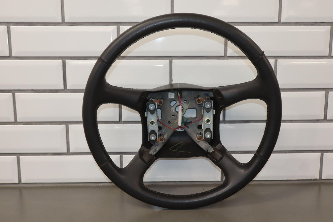 99 - 02 Chevy Silverado/GMC Sierra Leather Steering Wheel (Black)