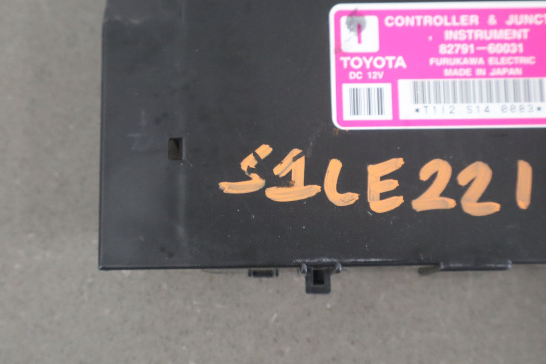 99 - 02 Lexus LX470 Instrument Panel CLuster Junction Control Module OEM