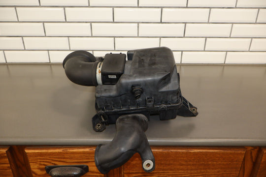 99 - 02 Mazda Miata NB 1.8L OEM Air Box Cleaner W/ Intake Tube/Lid/MAF