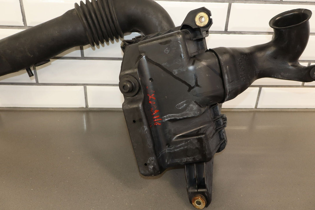 99 - 02 Mazda Miata NB 1.8L OEM Air Box Cleaner W/ Intake Tube/Lid/MAF