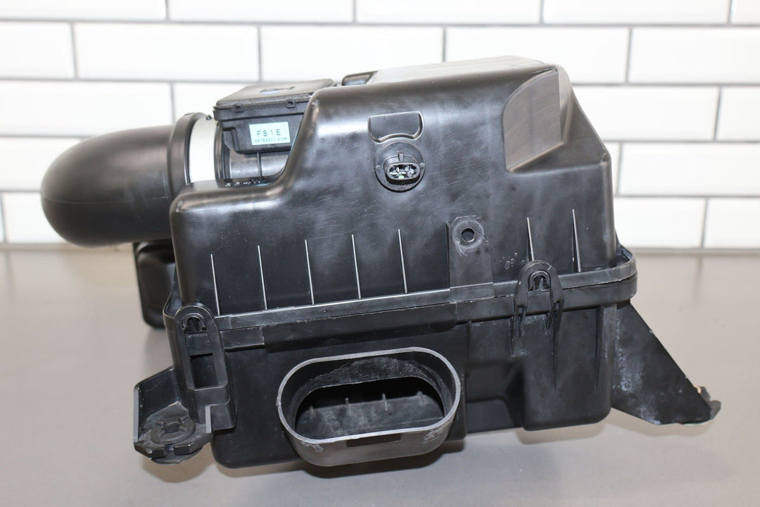 99 - 02 Mazda Miata NB 1.8L OEM Air Box Cleaner W/ Intake Tube/Snorkel/Lid/MAF