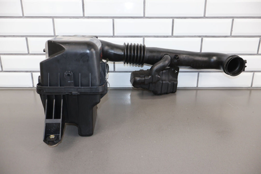 99 - 02 Mazda Miata NB 1.8L OEM Air Box Cleaner W/ Intake Tube/Snorkel/Lid/MAF