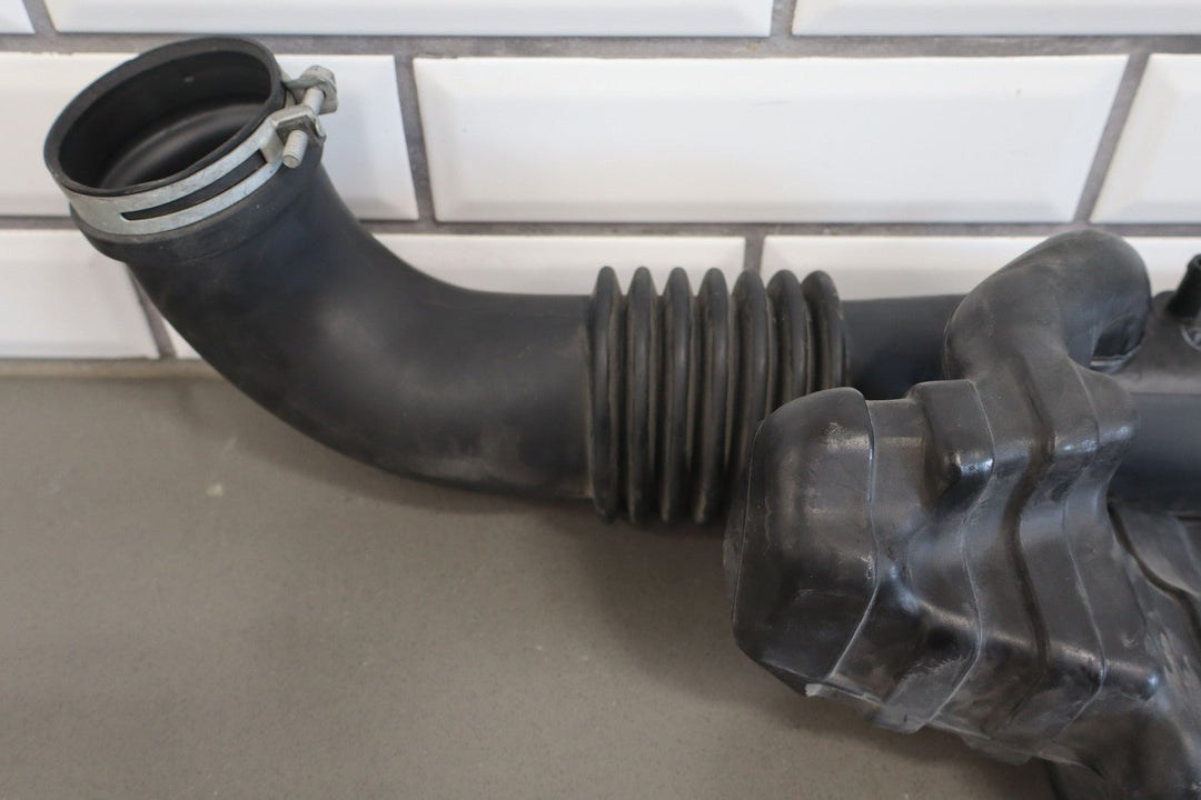 99 - 02 Mazda Miata NB 1.8L OEM Air Box Cleaner W/Intake Tube/Lid *No MAF*