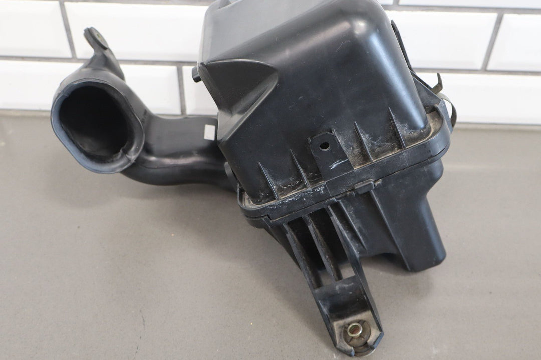99 - 02 Mazda Miata NB 1.8L OEM Air Box Cleaner W/Intake Tube/Lid *No MAF*