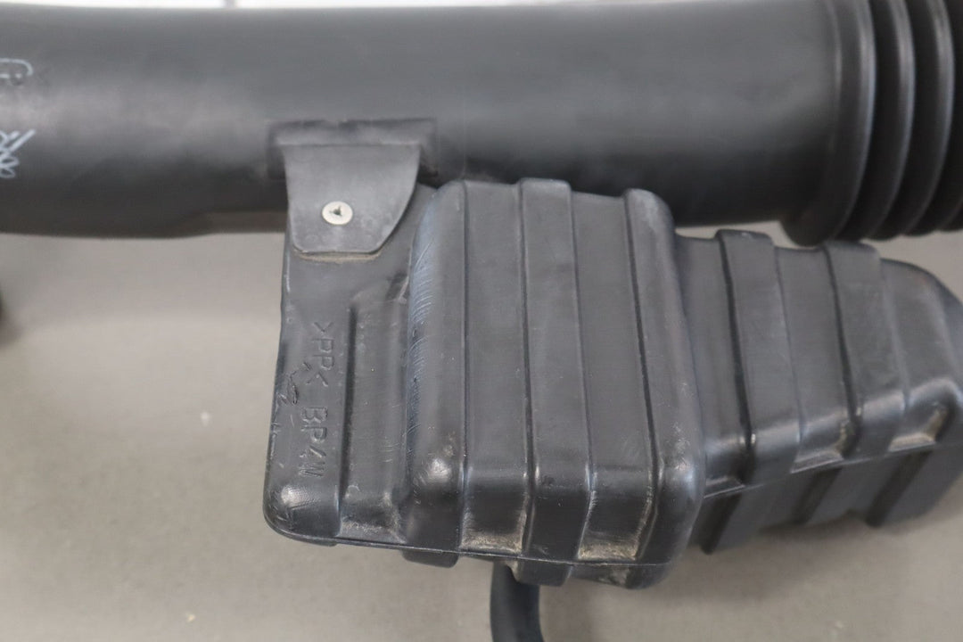 99 - 02 Mazda Miata NB 1.8L OEM Air Box Cleaner W/Intake Tube/Lid/MAF *No Base*