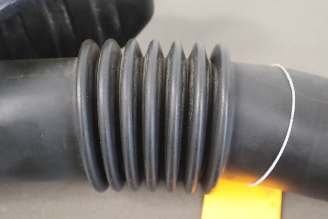 99 - 02 Mazda Miata NB 1.8L OEM Air Box Cleaner W/Intake Tube/Lid/MAF *No Base*