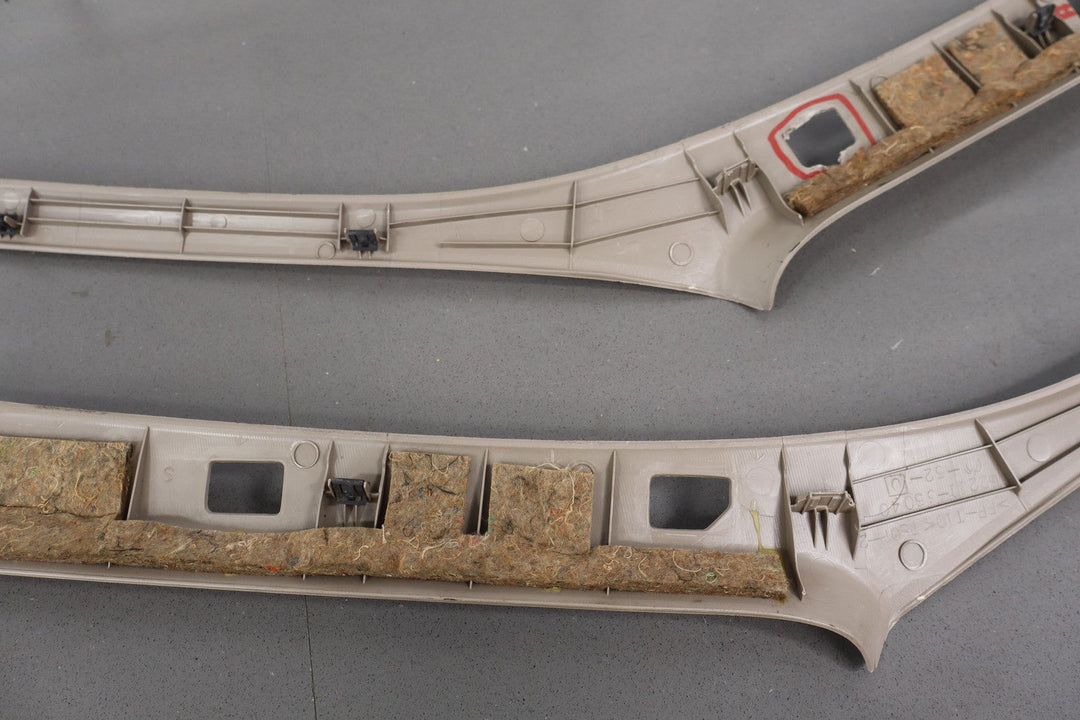 99 - 02 Toyota 4Runner Pair of LH&RH Interior A Pillar Trims *See Photos*